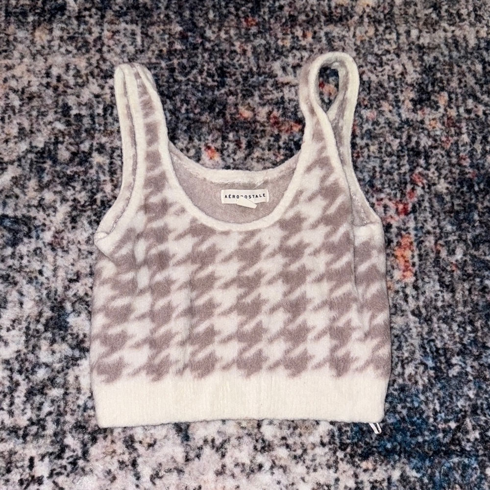 Aeropostale Cream and Tan Houndstooth Tank